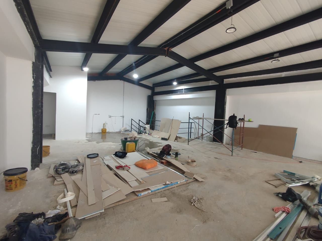 Local en arriendo Antioquia Bello Andalucía 248 m2 Habitaciones 0 Baños 2 Garajes 0 Precio $28000000