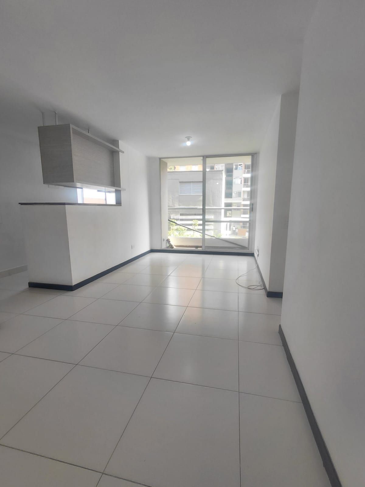 Apartamento en arriendo Antioquia Envigado Villas Del Mediterraneo 70 m2 Habitaciones 3 Baños 2 Garajes 2 Precio $2500000