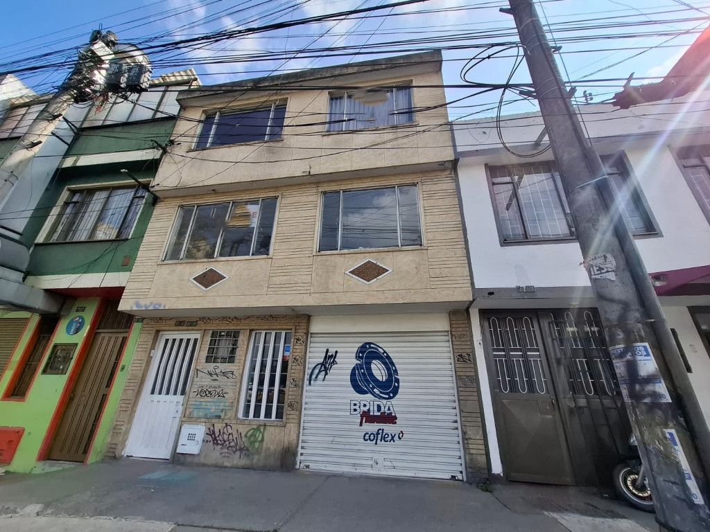 Casa en venta Cundinamarca Bogotá Bosque De Modelia 187 m2 Habitaciones 4 Baños 2 Garajes 0 Precio $650000000