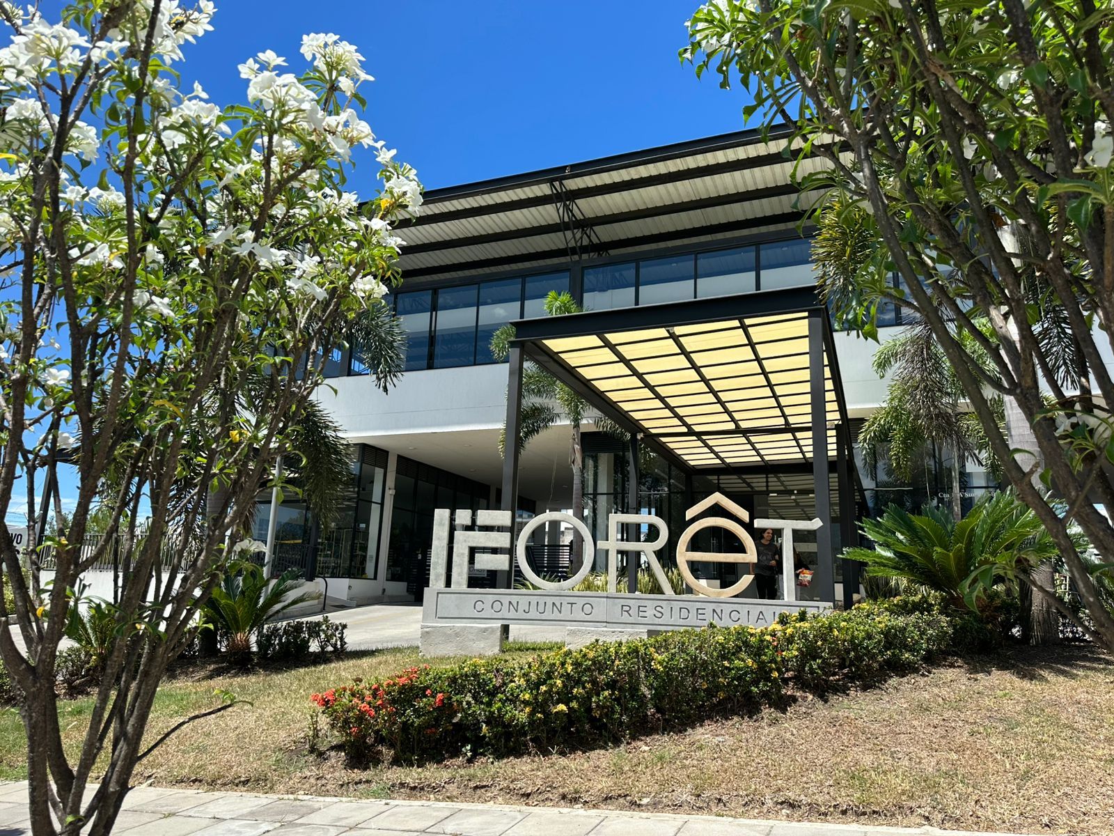 Apartamento en venta Tolima Ibagué Cr Tejares 94 m2 Habitaciones 3 Baños 2 Garajes 1 Precio $600000000