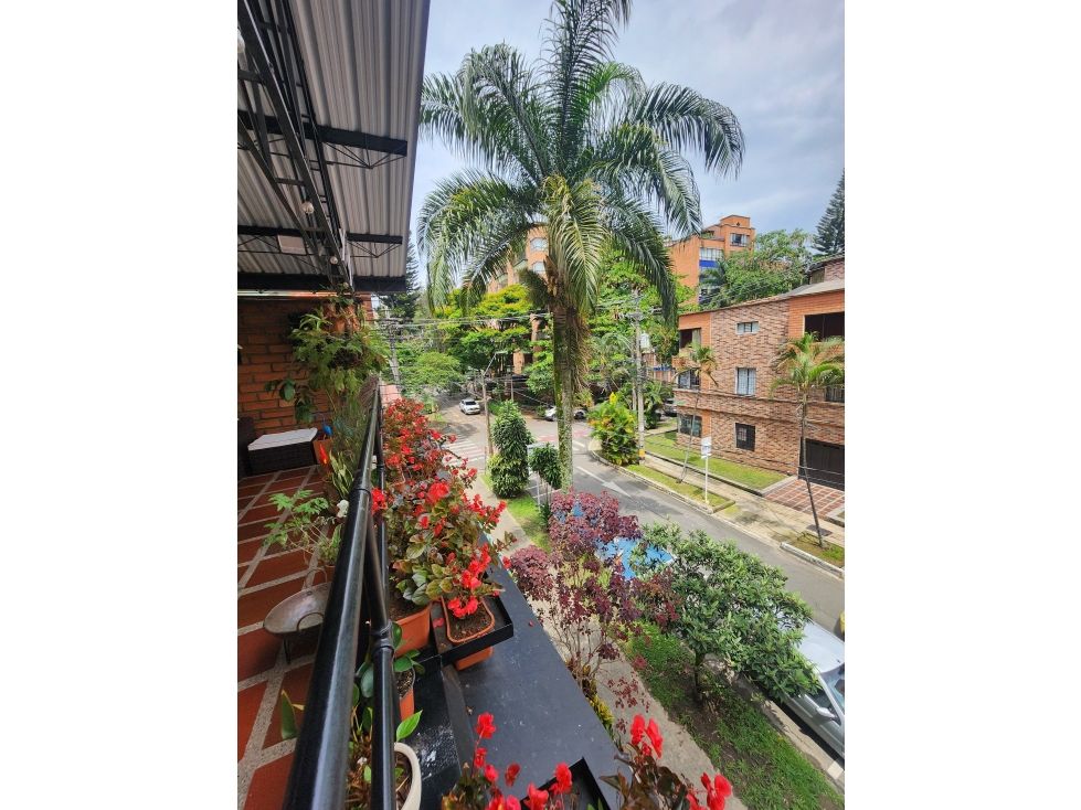 Casa en venta Antioquia Medellín Laureles 450 m2 Habitaciones 14 Baños 10 Garajes 0 Precio $2600000000