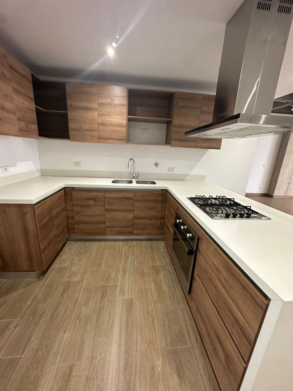 Apartamento en venta Antioquia Medellín Villa Carlota 79 m2 Habitaciones 2 Baños 2 Garajes 1 Precio $740000000