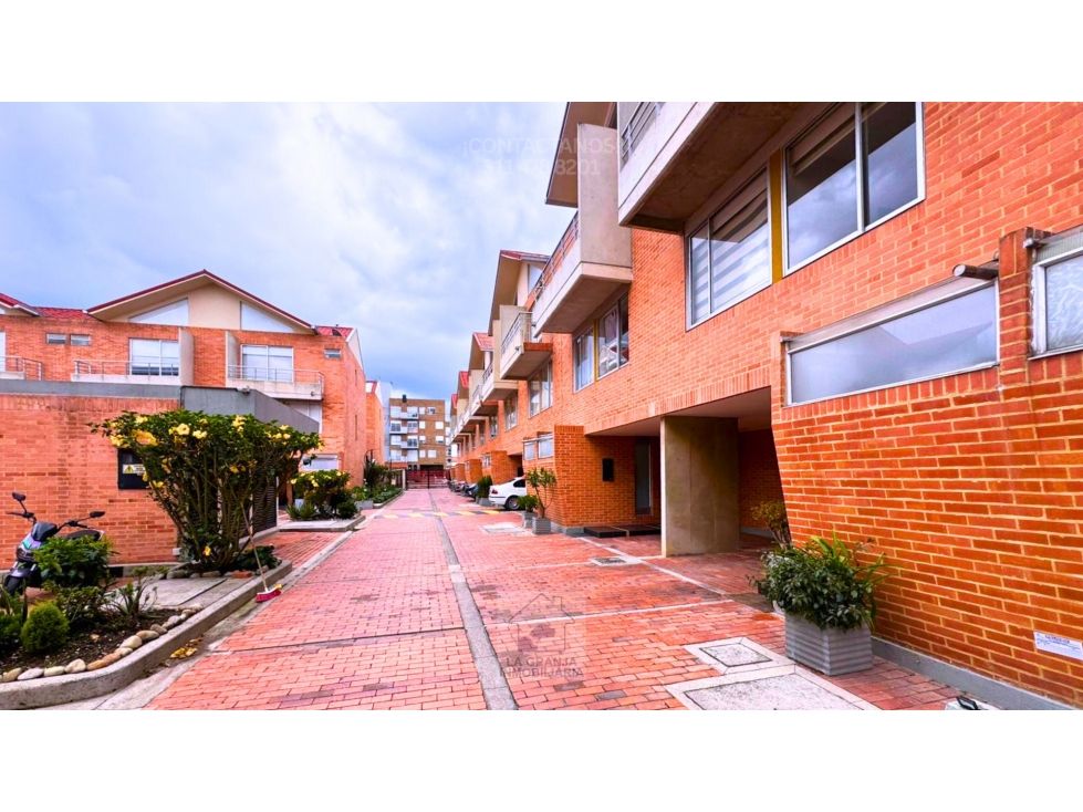 Casa en arriendo Cundinamarca Chía Chia 168 m2 Habitaciones 3 Baños 3 Garajes 2 Precio $3100000