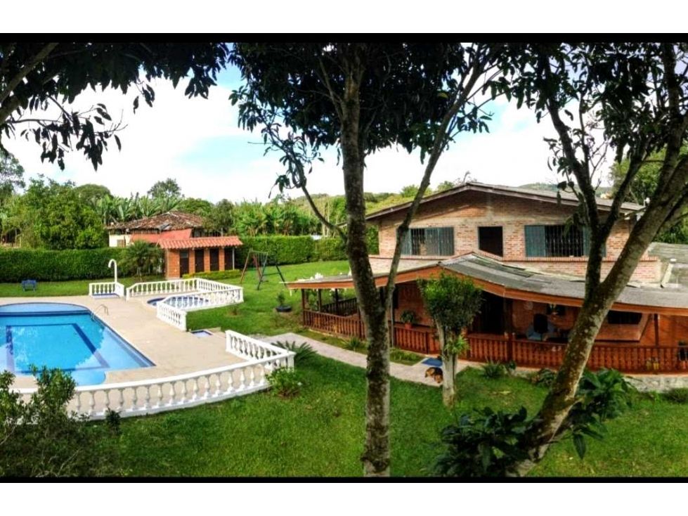 Finca en venta Valle Del Cauca Restrepo Restrepo 494 m2 Habitaciones 6 Baños 5 Garajes 10 Precio $1100000000