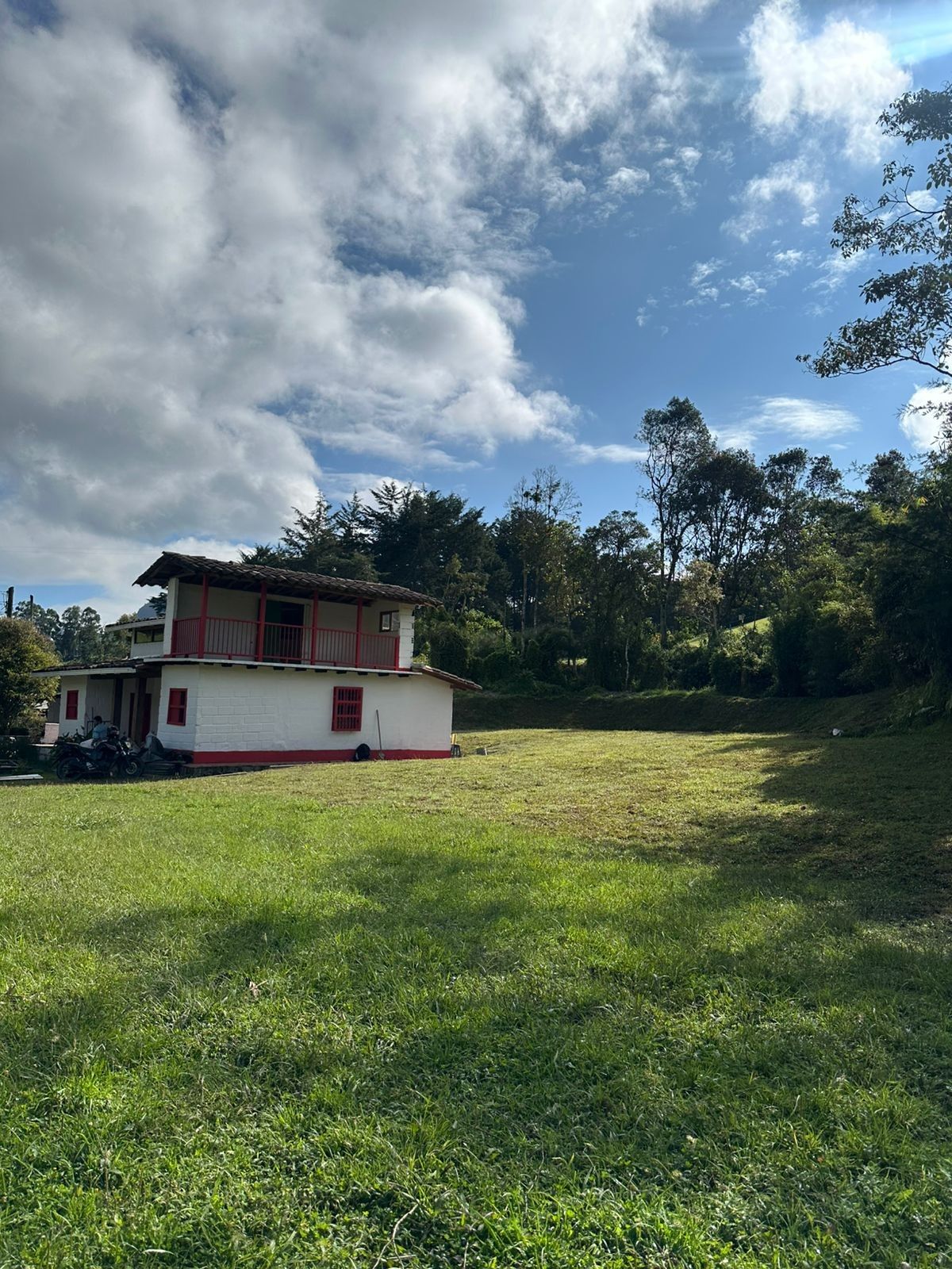 Finca en venta Antioquia El Retiro El Retiro 80 m2 Habitaciones 1 Baños 1 Garajes 5 Precio $550000000