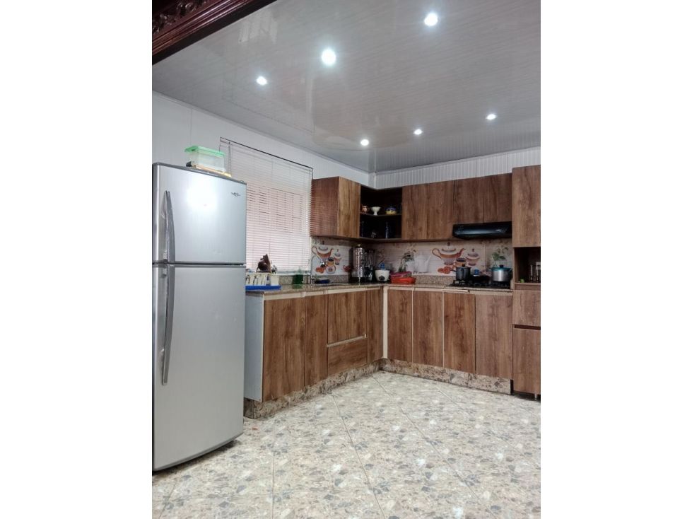 Finca en arriendo Antioquia Guarne Guarne 350 m2 Habitaciones 5 Baños 4 Garajes 5 Precio $3900000