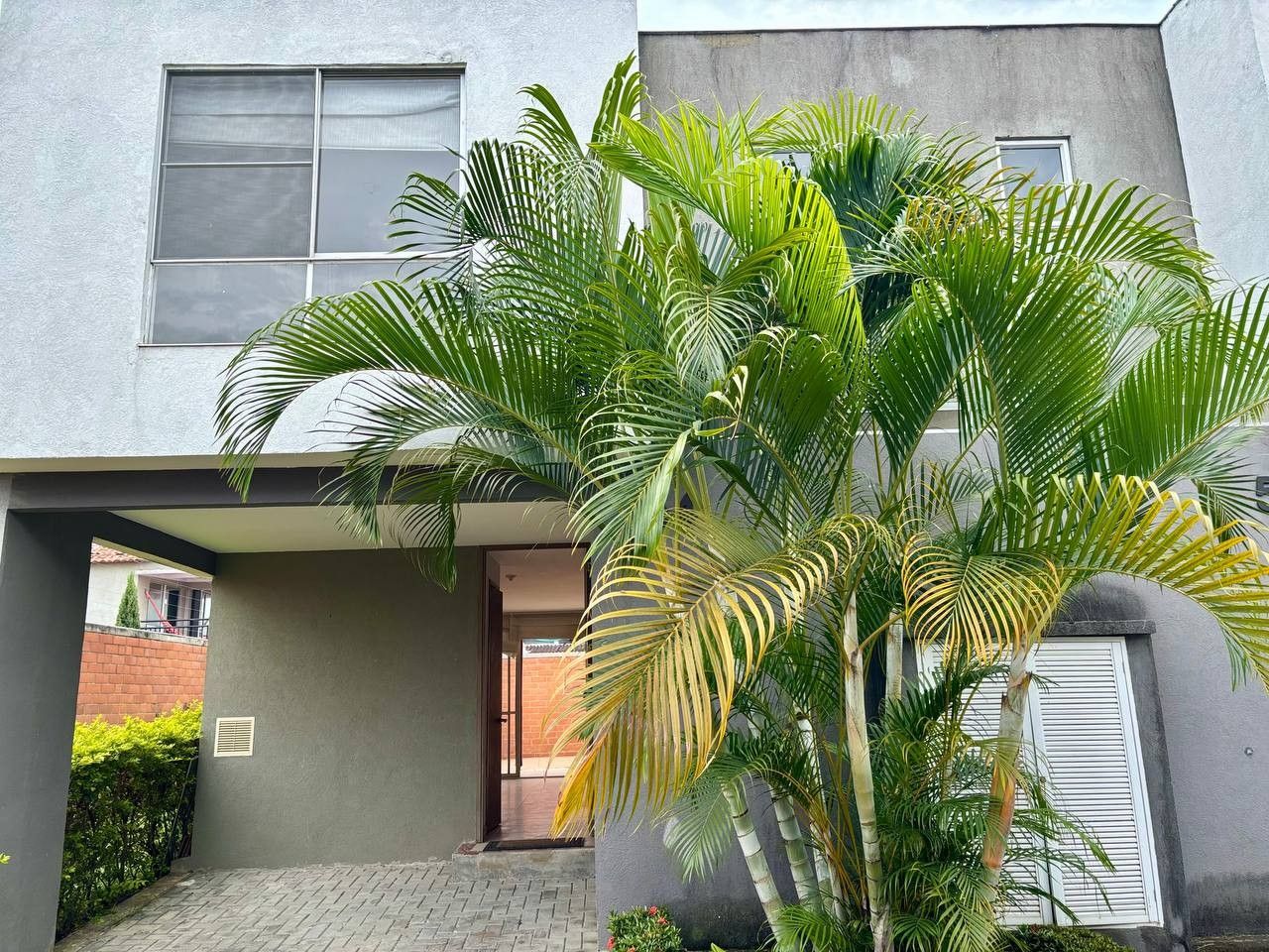Casa en venta Valle Del Cauca Jamundí Cr Azor 140 m2 Habitaciones 3 Baños 3 Garajes 1 Precio $380000000