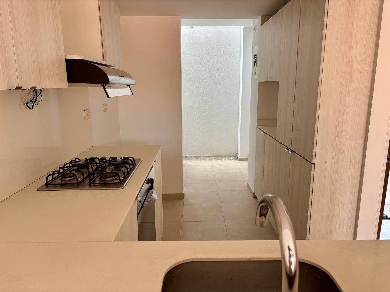 Casa en venta Valle Del Cauca Jamundí Cr Azor 140 m2 Habitaciones 3 Baños 3 Garajes 1 Precio $380000000