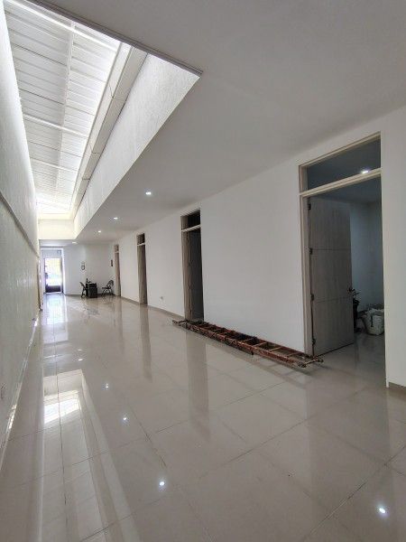 Bodega en arriendo Valle Del Cauca Cali Bretaña 240 m2 Habitaciones 0 Baños 2 Garajes 1 Precio $4500000