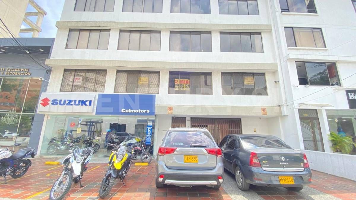 Apartamento en arriendo Valle Del Cauca Cali Santa Mónica 138 m2 Habitaciones 3 Baños 2 Garajes 1 Precio $2700000