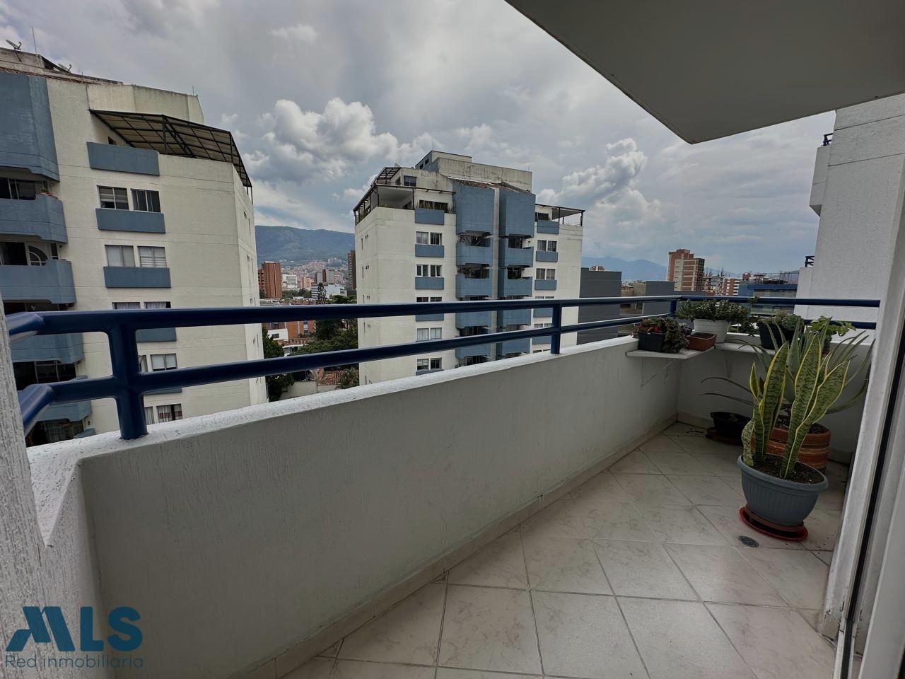 Apartamento en venta Antioquia Medellín Carlos E Restrepo 86 m2 Habitaciones 3 Baños 2 Garajes 2 Precio $595000000