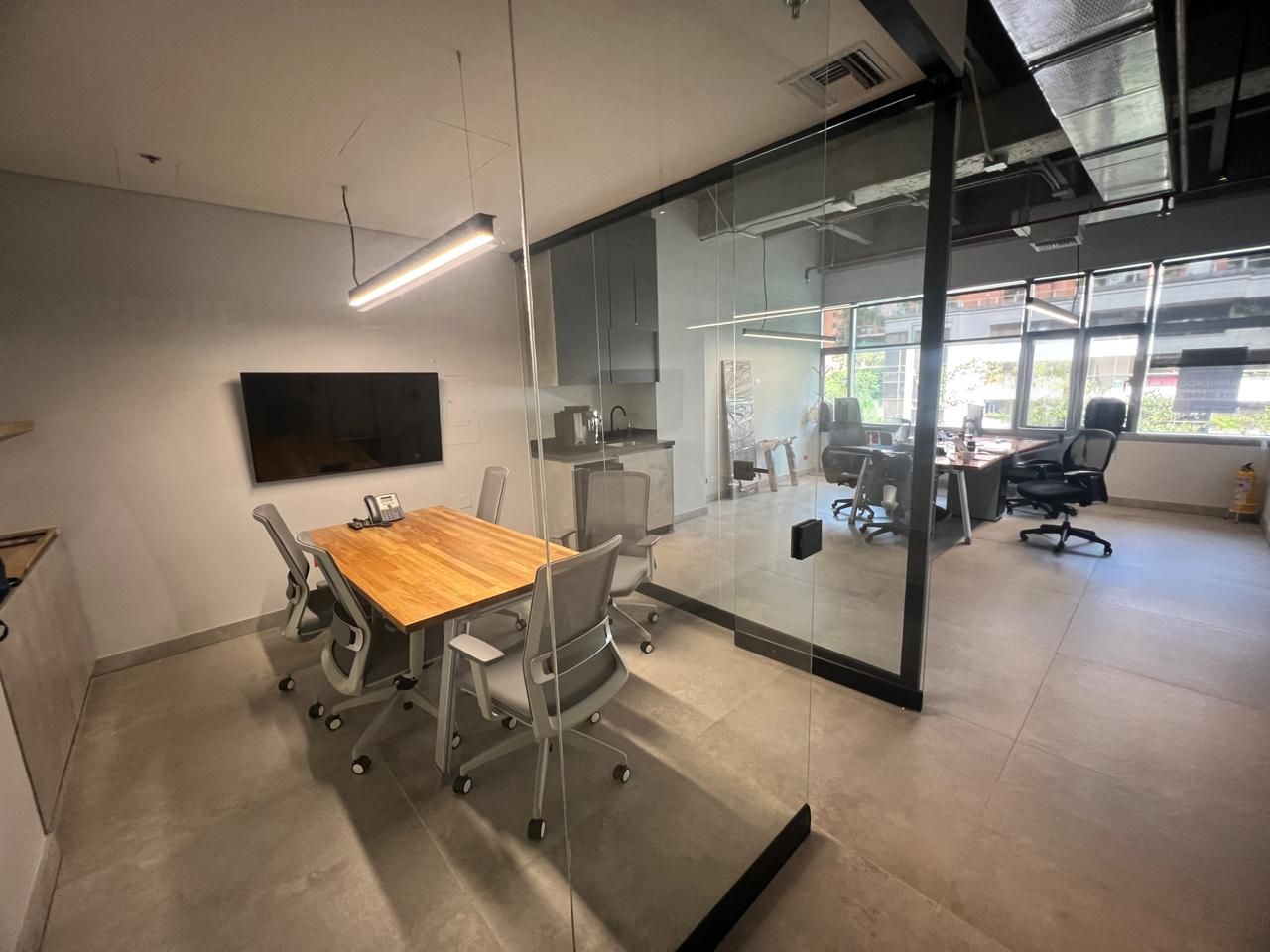 Oficina en arriendo Antioquia Medellín Calle Nueva 45 m2 Habitaciones 0 Baños 0 Garajes 1 Precio $8000000
