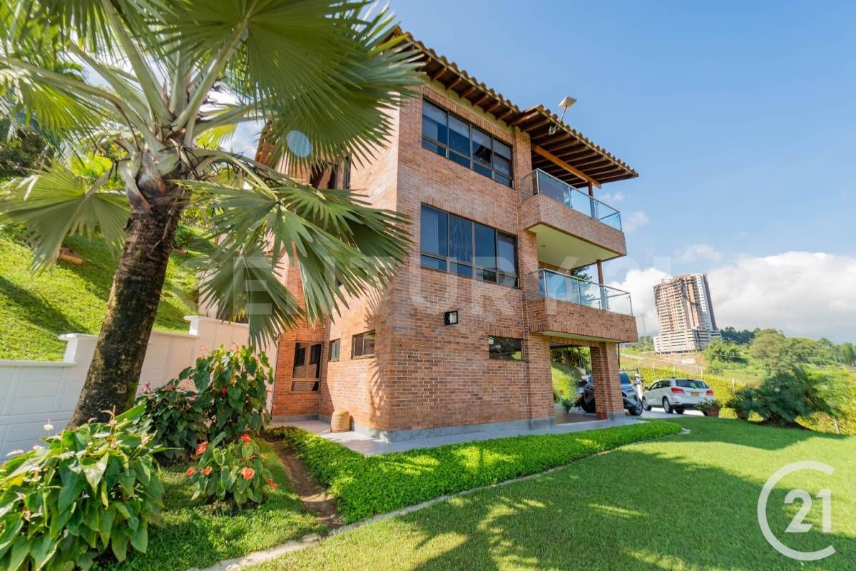 Casa en venta Antioquia Sabaneta Holanda 266 m2 Habitaciones 3 Baños 3 Garajes 0 Precio $1900000000