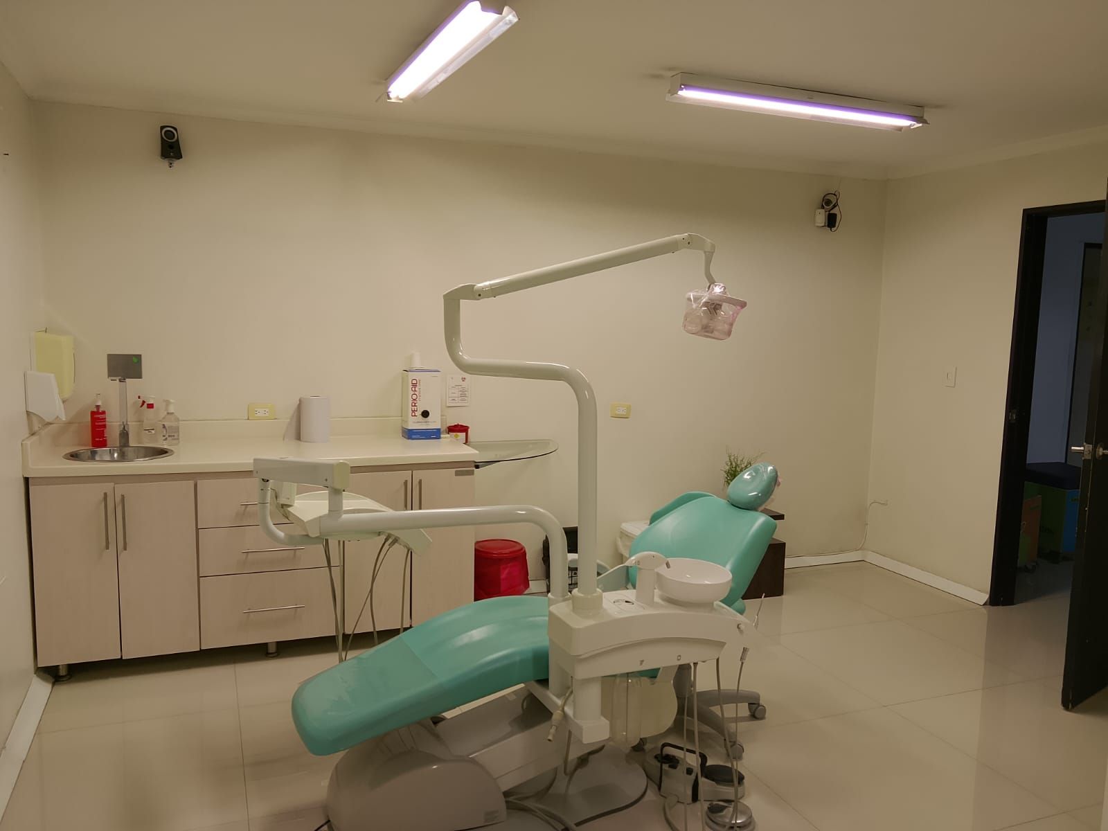 Oficina en arriendo Antioquia Medellín Calle Nueva 32 m2 Habitaciones 0 Baños 1 Garajes 1 Precio $2700000