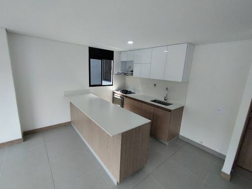 Apartamento en arriendo Antioquia Envigado Trianon 90 m2 Habitaciones 3 Baños 2 Garajes 1 Precio $4500000