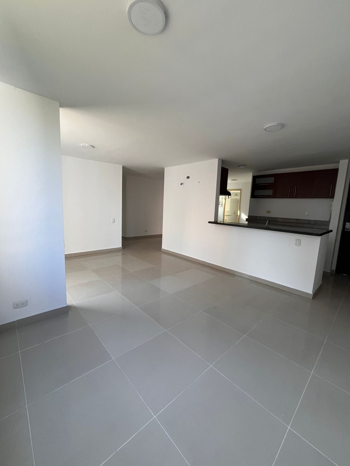 Apartamento en arriendo o venta Atlántico Barranquilla Cr Tozcana 94 m2 Habitaciones 3 Baños 3 Garajes 1 Precio venta $430000000 Precio arriendo $2700000