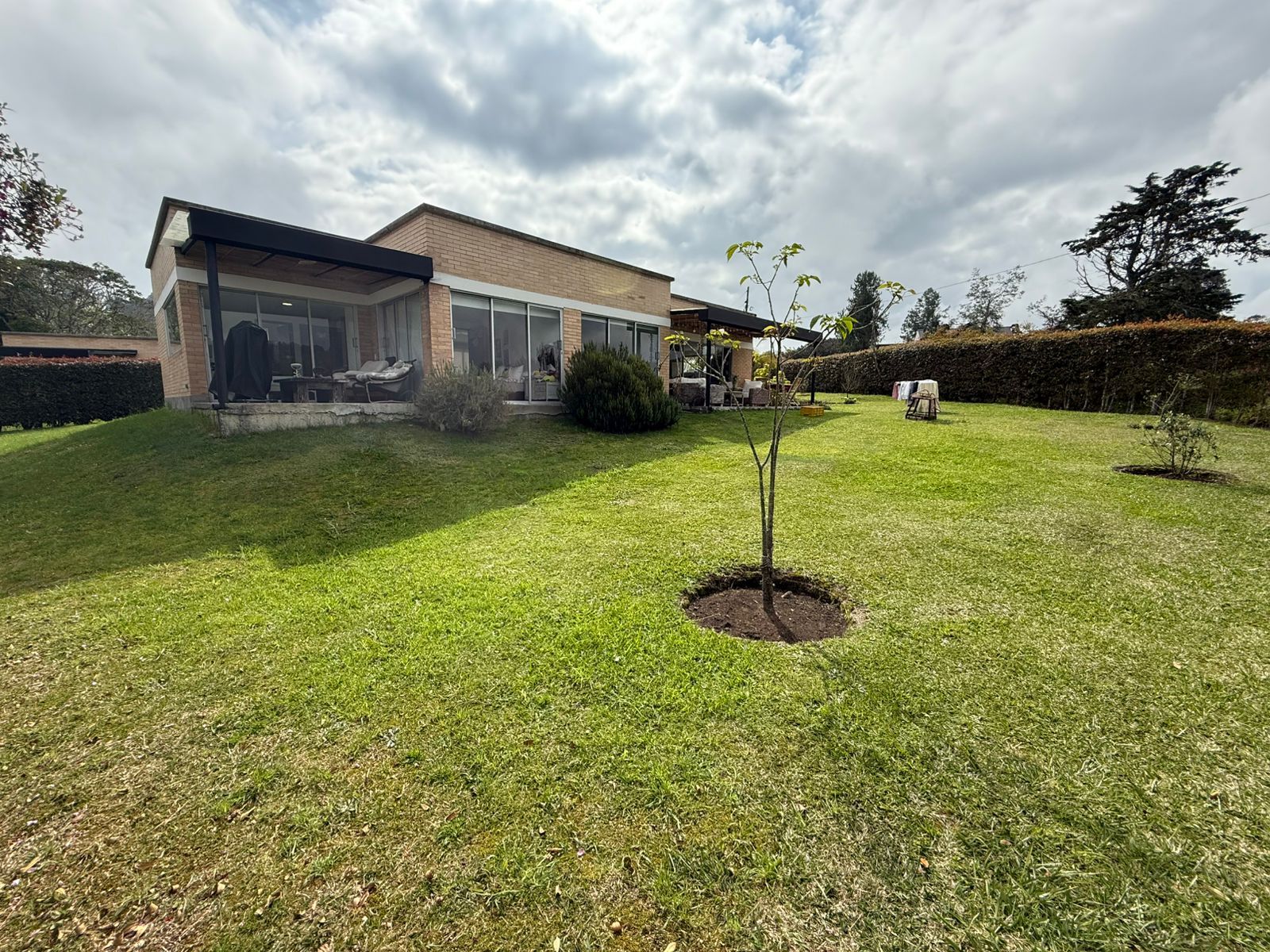 Casa en arriendo Antioquia Envigado Zúñiga 1500 m2 Habitaciones 3 Baños 3 Garajes 3 Precio $8000000