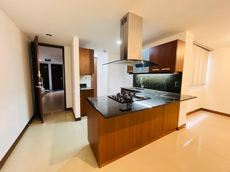 Apartamento en arriendo Antioquia Envigado El Esmeraldal 75 m2 Habitaciones 2 Baños 2 Garajes 1 Precio $4000000