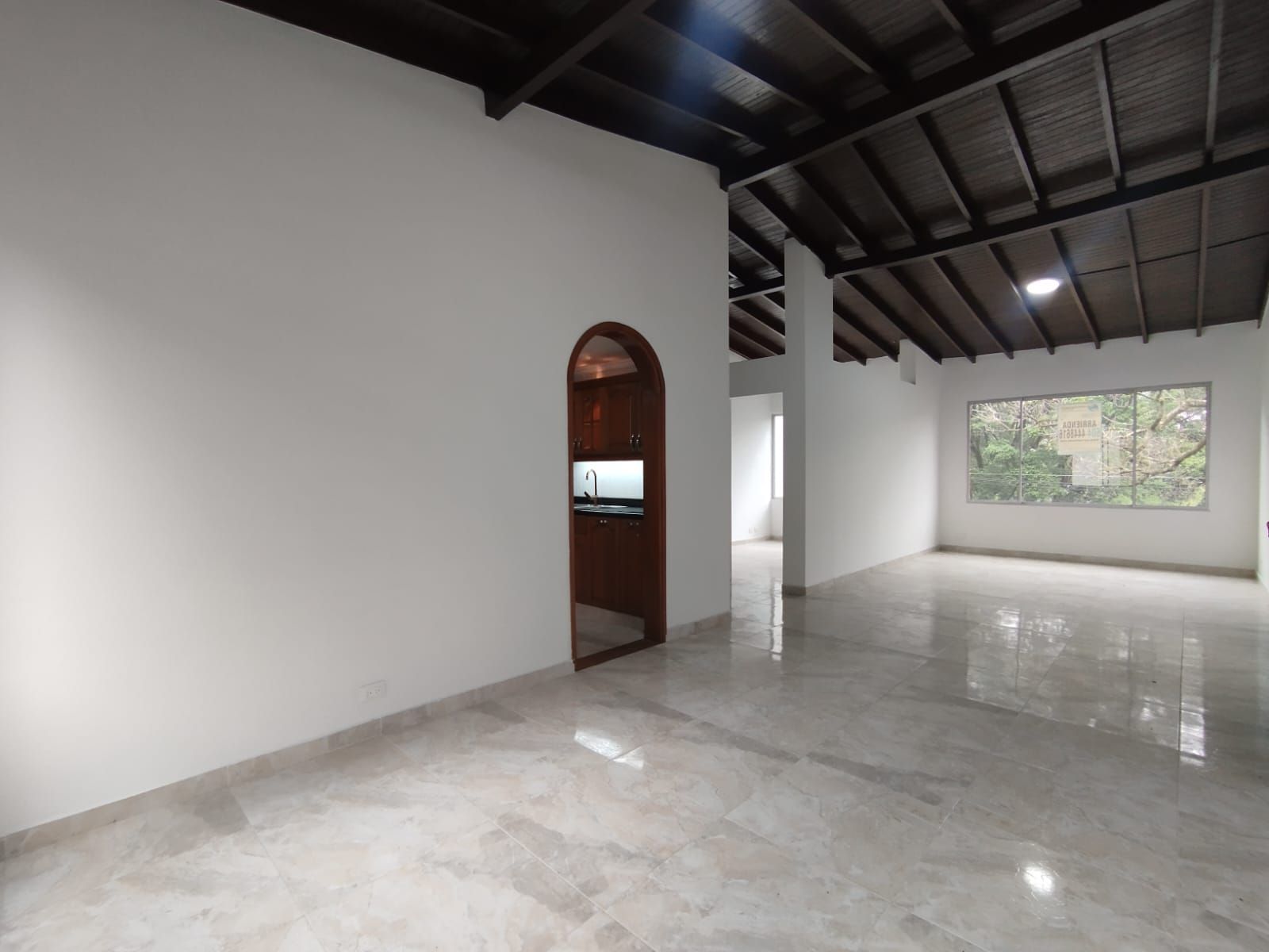 Apartamento en arriendo Antioquia Medellín Urbanizacion El Futuro 148 m2 Habitaciones 3 Baños 3 Garajes 1 Precio $4500000