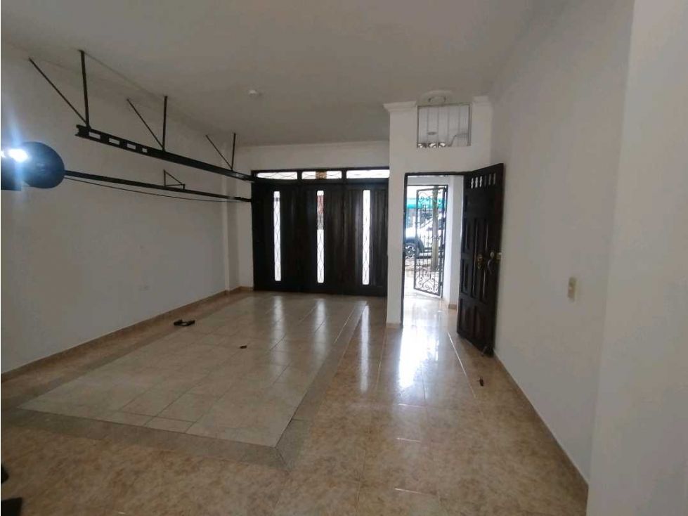 Casa en arriendo Antioquia Medellín Belen 240 m2 Habitaciones 7 Baños 3 Garajes 1 Precio $5000000