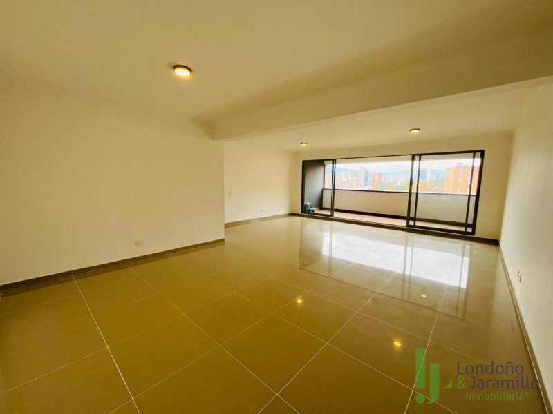 Apartamento en arriendo Antioquia Envigado Zúñiga 148 m2 Habitaciones 3 Baños 3 Garajes 2 Precio $6500000
