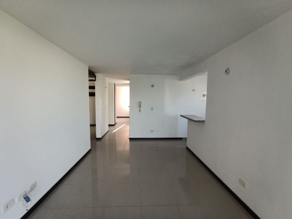 Apartamento en arriendo Valle Del Cauca Cali Lleras Camargo 90 m2 Habitaciones 3 Baños 3 Garajes 1 Precio $1700000