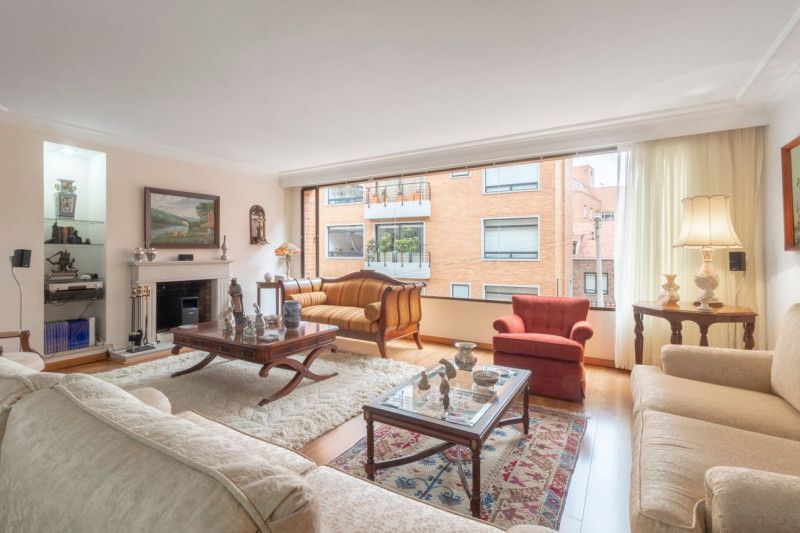 Apartamento en venta Cundinamarca Bogotá Bellavista 238 m2 Habitaciones 3 Baños 3 Garajes 2 Precio $1700000000
