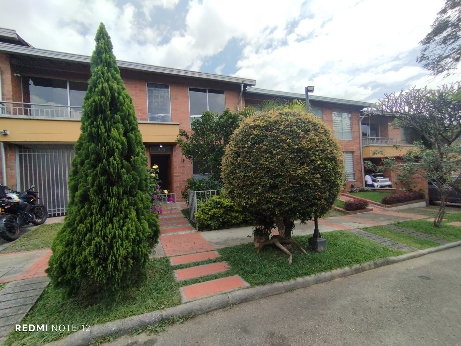 Casa en arriendo Antioquia Itagüí Santa Catalina 170 m2 Habitaciones 4 Baños 3 Garajes 1 Precio $4700000