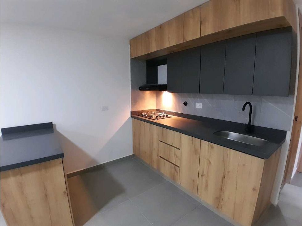 Apartamento en arriendo Antioquia Medellín Bombona No1 100 m2 Habitaciones 4 Baños 2 Garajes 0 Precio $3500000