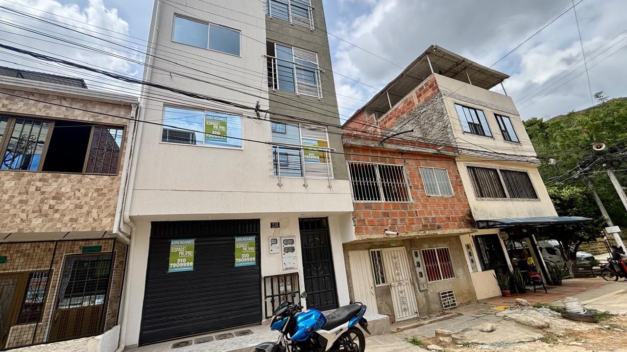 Apartamento en arriendo Santander Girón Ub Villa Sandra I 37 m2 Habitaciones 2 Baños 1 Garajes 0 Precio $800000
