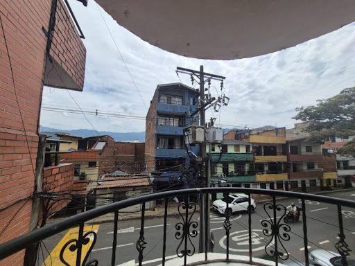 Apartamento en arriendo Antioquia Itagüí La Independencia 82 m2 Habitaciones 3 Baños 2 Garajes 0 Precio $2500000