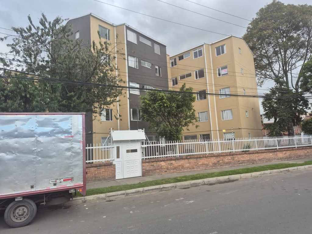 Apartamento en venta Cundinamarca Bogotá Villa Claudia 78 m2 Habitaciones 3 Baños 2 Garajes 0 Precio $380000000