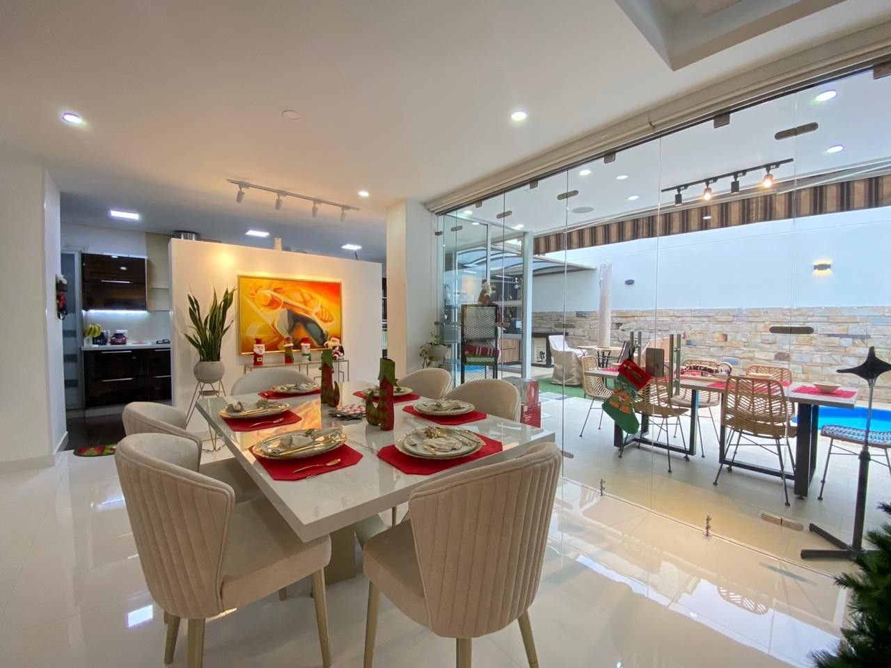 Casa en venta Santander Bucaramanga Lagos Del Cacique 487 m2 Habitaciones 5 Baños 4 Garajes 4 Precio $1900000000