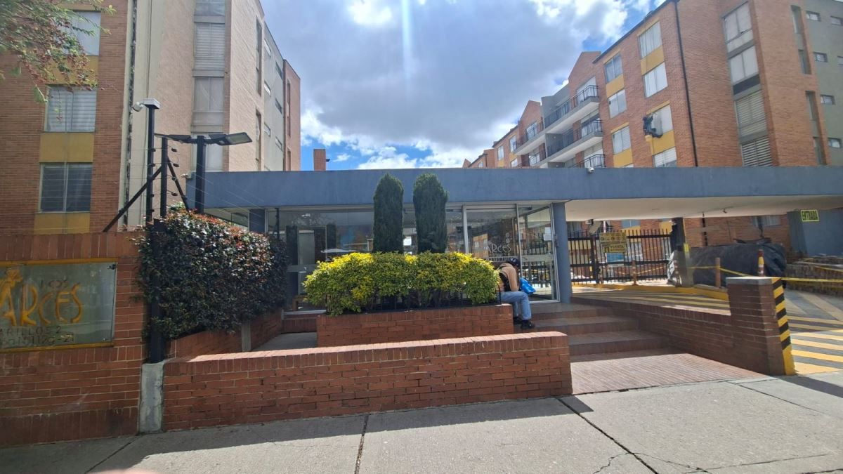 Apartamento en arriendo Cundinamarca Bogotá Ub Ciudadela Colsubsidio 85 m2 Habitaciones 3 Baños 2 Garajes 1 Precio $2878000