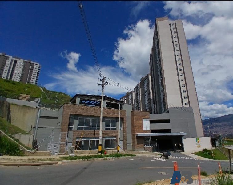 Apartamento en arriendo Antioquia Medellín Santa Rosa De Lima 70 m2 Habitaciones 3 Baños 2 Garajes 1 Precio $3350000