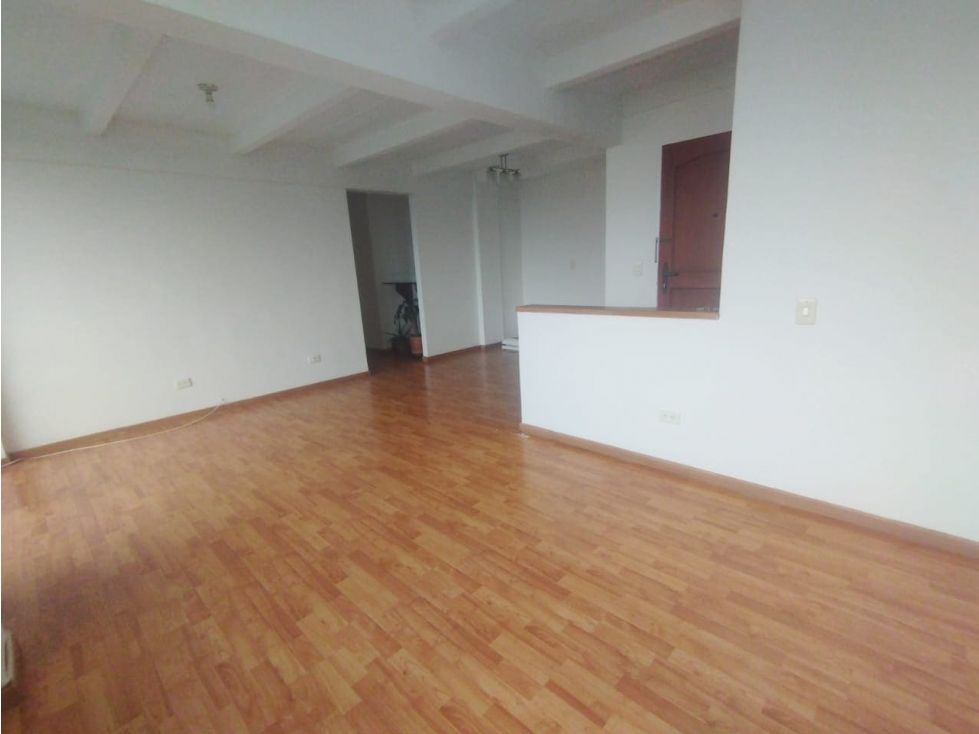 Apartamento en arriendo Antioquia Medellín Urbanizacion Cedros De La Colina 90 m2 Habitaciones 3 Baños 2 Garajes 1 Precio $3200000