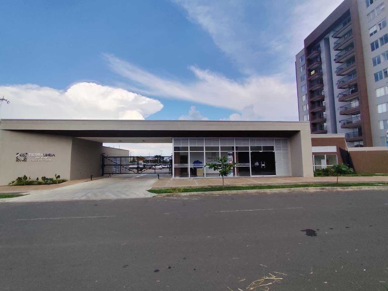 Apartamento en arriendo Valle Del Cauca Cali Conjunto Residencial Ventura Ii 100 m2 Habitaciones 3 Baños 2 Garajes 1 Precio $2500000