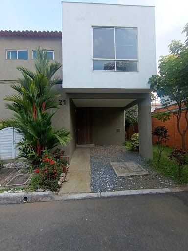 Casa en arriendo Valle Del Cauca Jamundí Cr Azor 117 m2 Habitaciones 3 Baños 3 Garajes 1 Precio $2152000