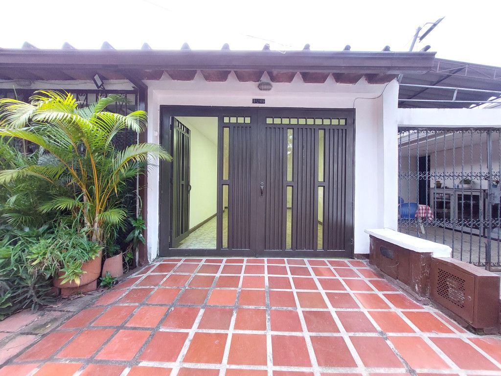 Apartamento en arriendo Valle Del Cauca Cali Vipasa 60 m2 Habitaciones 2 Baños 1 Garajes 1 Precio $1200000
