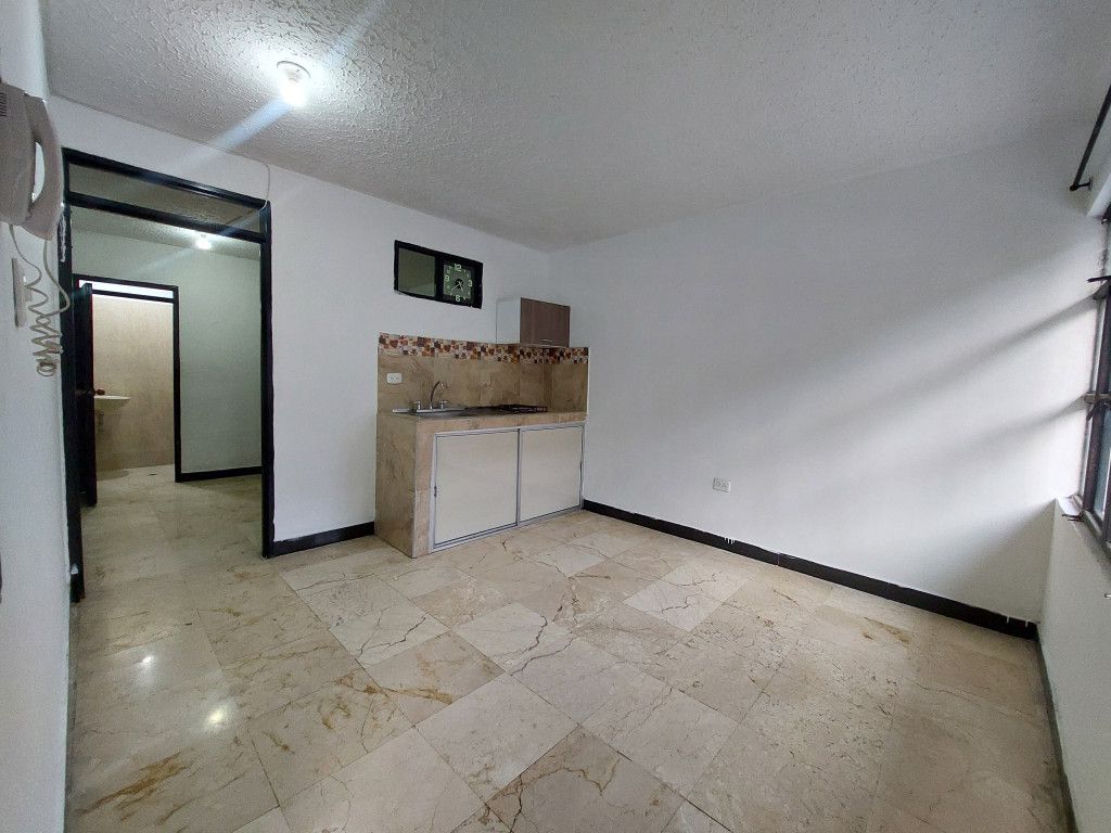 Apartaestudio en arriendo Valle Del Cauca Cali Eucarístico 32 m2 Habitaciones 1 Baños 1 Garajes 0 Precio $850000