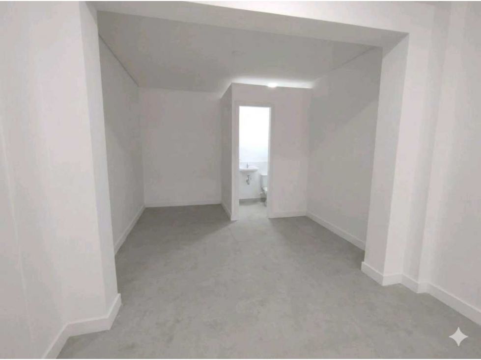Local en arriendo Antioquia Medellín San Bernardo 46 m2 Habitaciones 0 Baños 1 Garajes 0 Precio $3500000