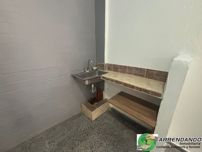 Local en arriendo Antioquia Itagüí La Palma 25 m2 Habitaciones 0 Baños 1 Garajes 0 Precio $1100000