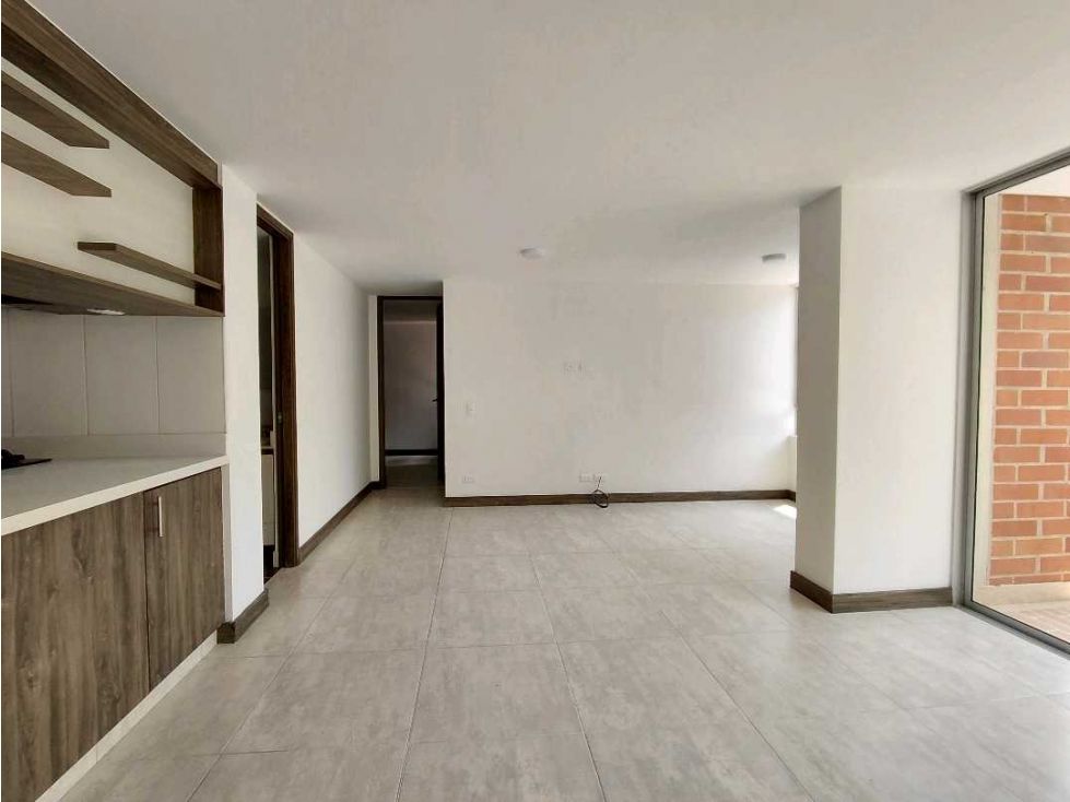 Apartamento en arriendo Antioquia Envigado El Chinguí 70 m2 Habitaciones 2 Baños 2 Garajes 1 Precio $2700000