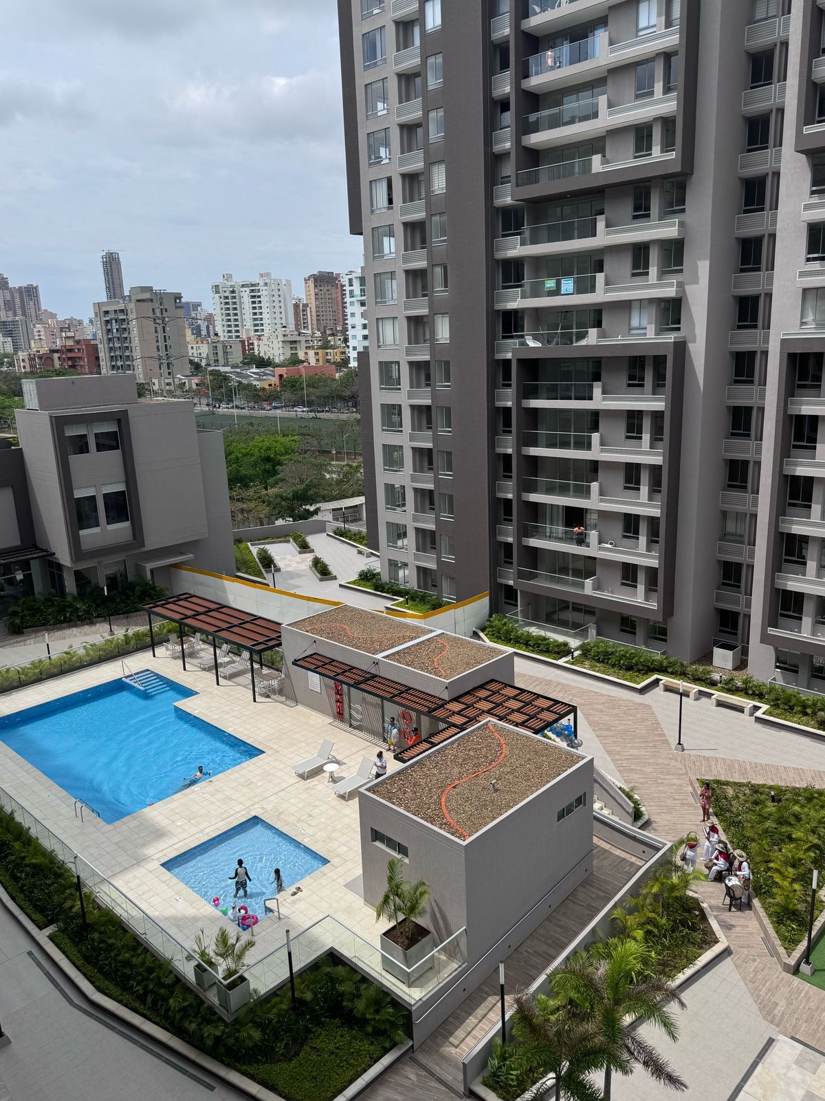 Apartamento en arriendo Atlántico Barranquilla Cr Jardines De Tivoli 98 m2 Habitaciones 3 Baños 3 Garajes 0 Precio $4500000