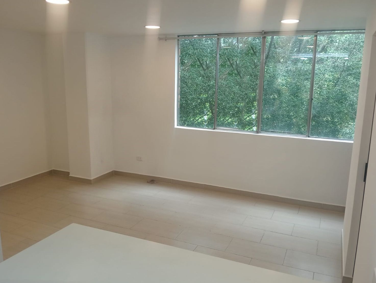 Apartamento en arriendo Antioquia Medellín Los Colores 70 m2 Habitaciones 2 Baños 2 Garajes 1 Precio $2750000