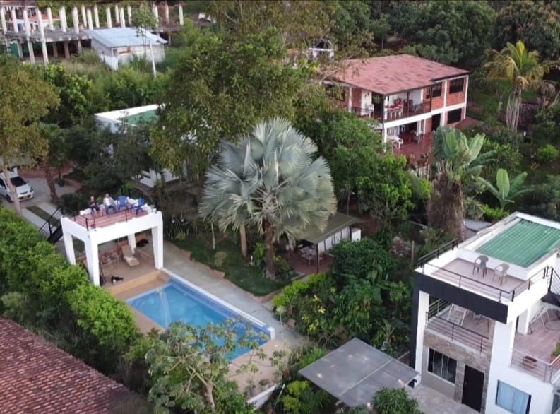 Casa en venta Santander Floridablanca Primavera Ii 1000 m2 Habitaciones 5 Baños 6 Garajes 5 Precio $750000000