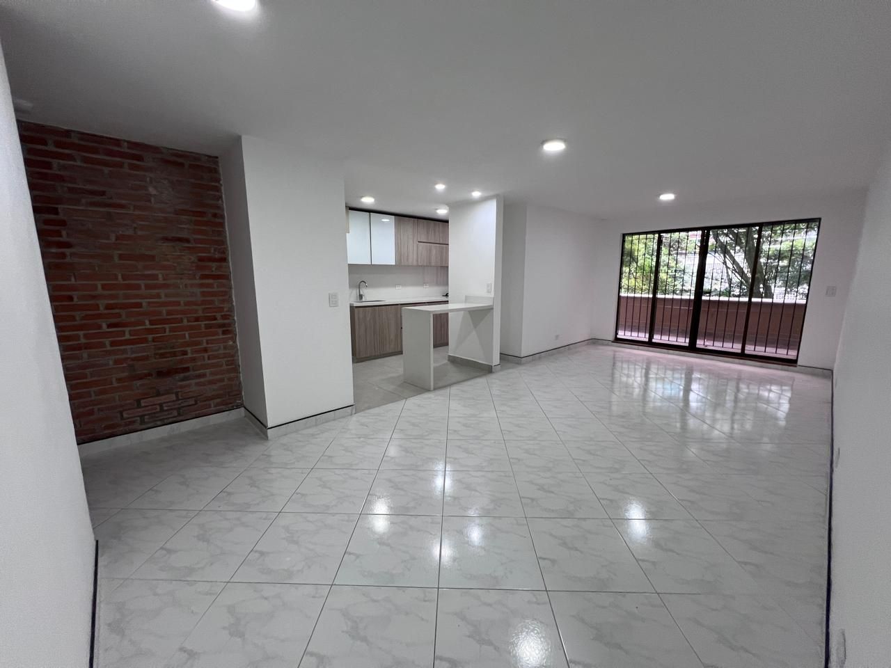 Apartamento en arriendo Antioquia Medellín La Florida 160 m2 Habitaciones 3 Baños 2 Garajes 0 Precio $4600000