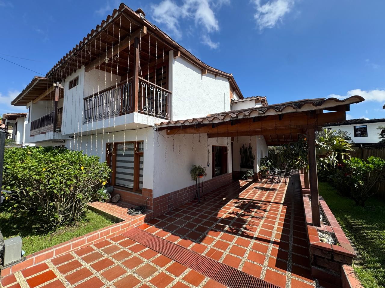 Casa en venta Antioquia Rionegro Cuatro Esquinas 205 m2 Habitaciones 3 Baños 3 Garajes 2 Precio $870000000