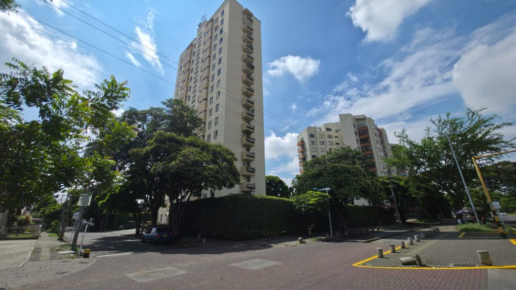 Apartamento en venta Valle Del Cauca Cali El Diamante 126 m2 Habitaciones 3 Baños 3 Garajes 1 Precio $460000000