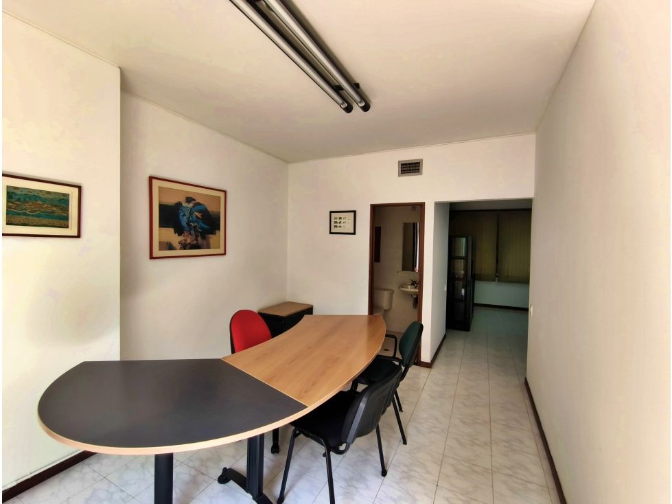 Oficina en arriendo Valle Del Cauca Cali Versalles 52 m2 Habitaciones 0 Baños 1 Garajes 1 Precio $2600000
